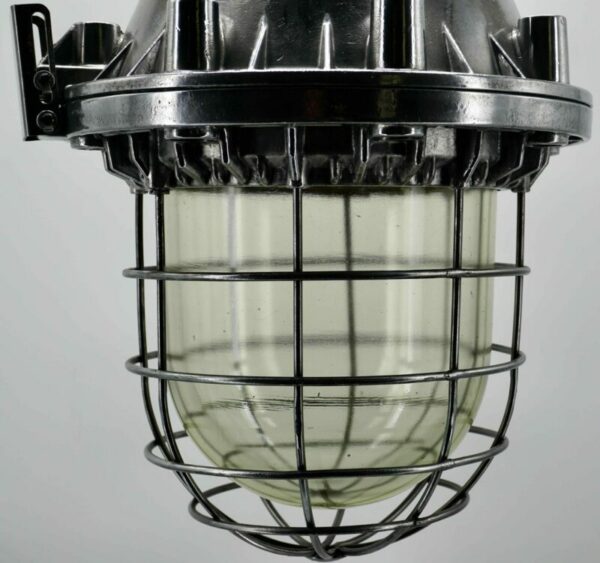 Industrial lamp