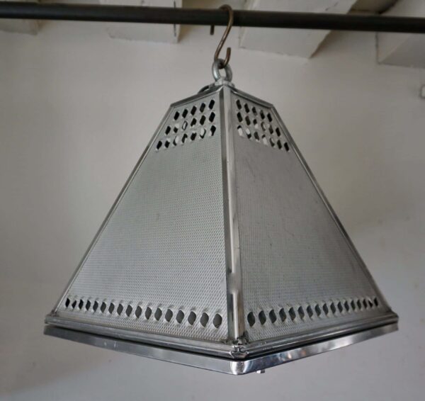 lampe industrielle suspension