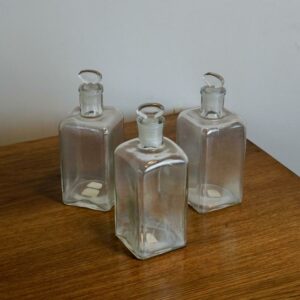 vieille bouteille de laboratoire