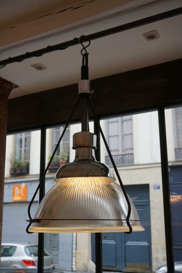 Lampe holophane, superbe éclairage