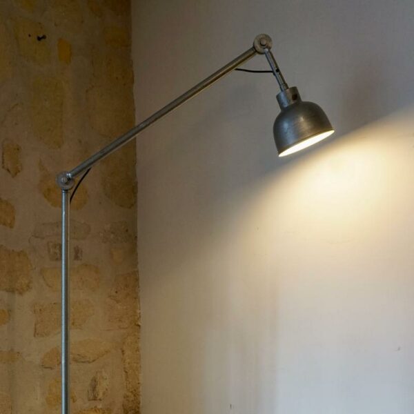 LAMPADAIRE INDUSTRIEL