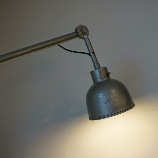 Industrial floor lamp