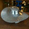 Objet déco, ancien moule a chapeau industriel