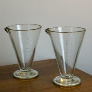 vase conique de laboratoire