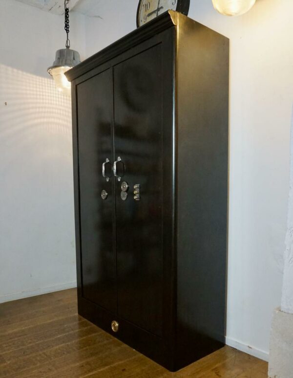 armoire métallique forte avec code et clef