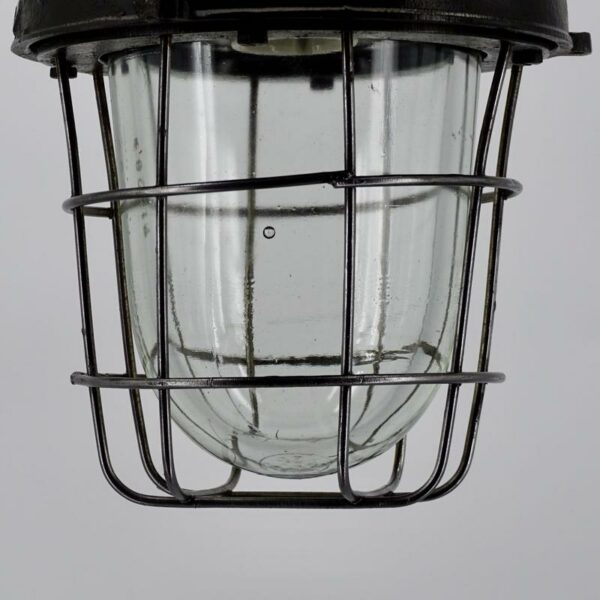 lampe industrielle ancienne
