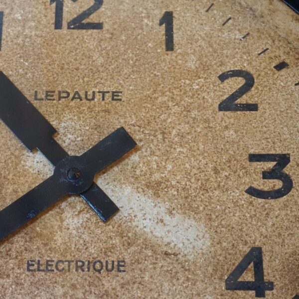 Ancienne Horloge Lepaute d'usine