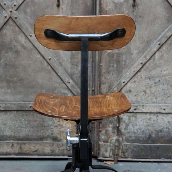chaise d'atelier Bienaise