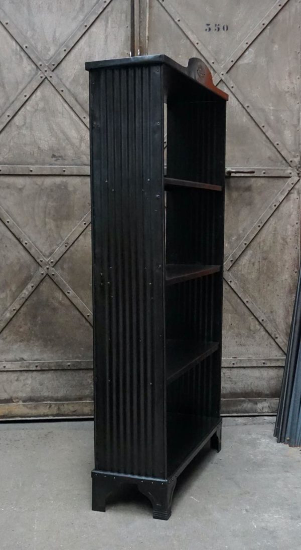 Vintage black strafor shelf