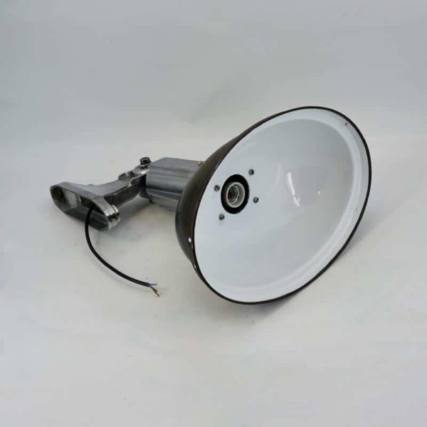 Short and light wall lamp made of aluminum and enameled steel, industrial look