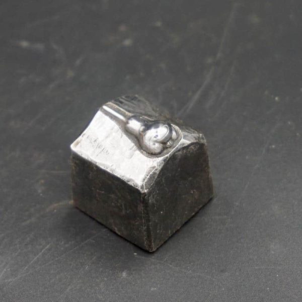 vintage jewel mold