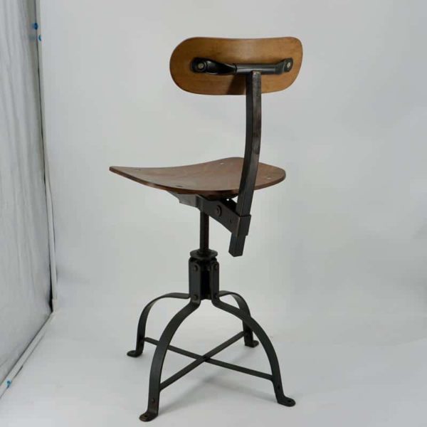chaise d'atelier ergonomique