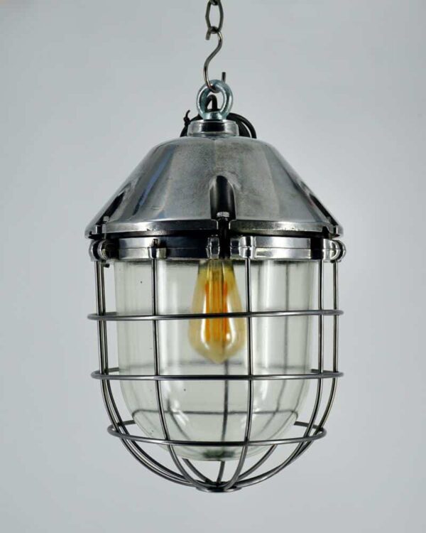 Lampe avec grille en font d'aluminium