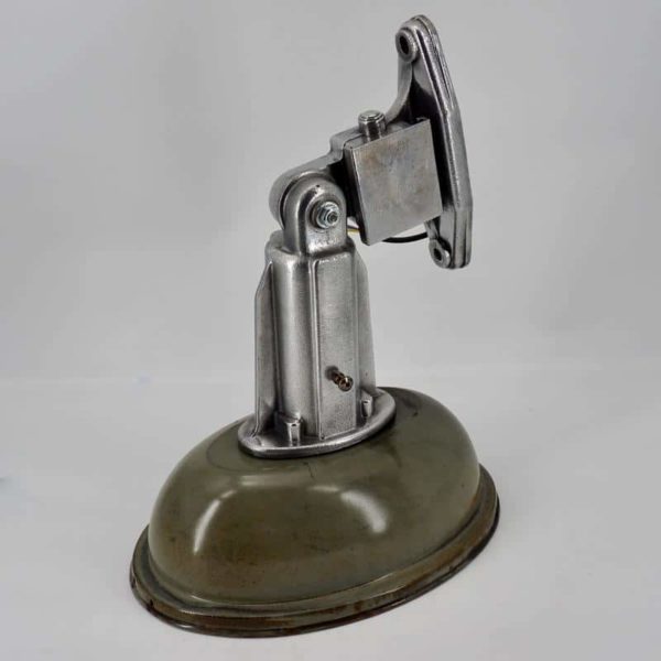 lampe en fonte d'alu et en émail orientable