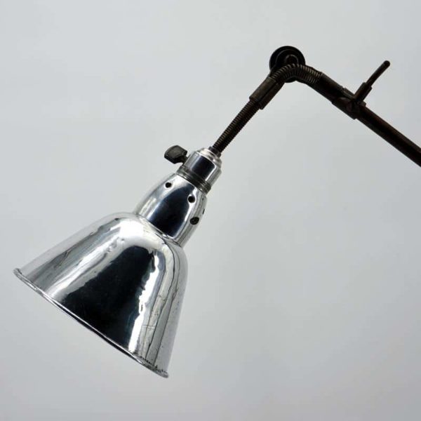 Lampe industrielle vintage chez jérôme lepert à Paris