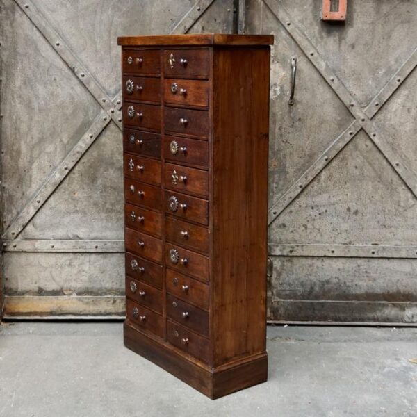 Wooden drawer unit