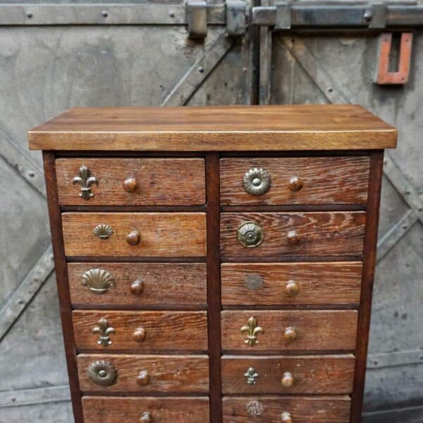 Ancien meuble de métier circa 1930
