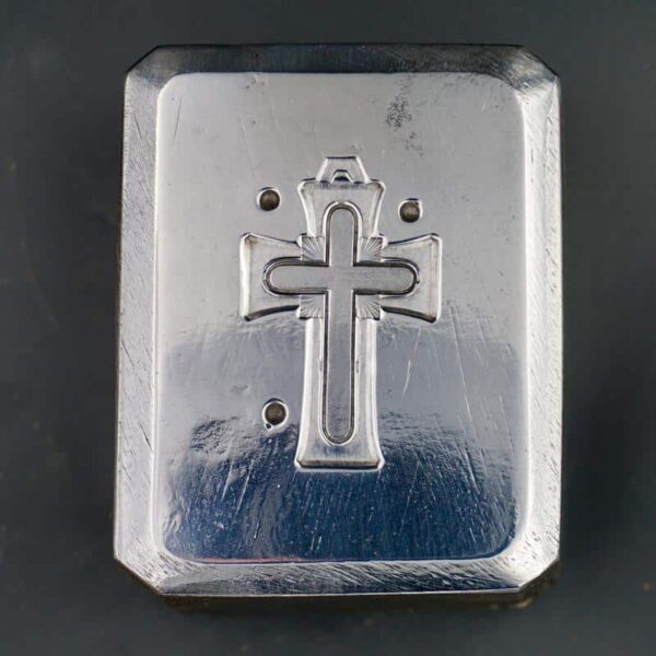 Pendentif ancien croix latine