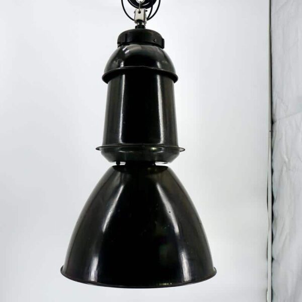 Très grande suspension émaillée noire