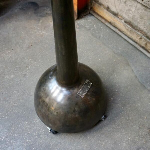 Adjustable stand lamp with counterweight, deflector and dimmer