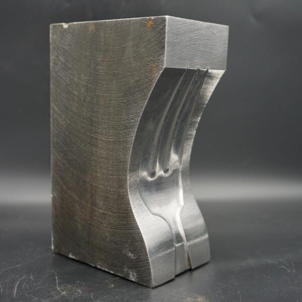 Fork head, die