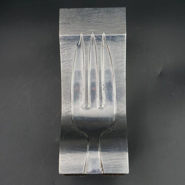 Fourchette ancienne, moule de fabrication