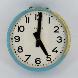 Horloge de couleur bleu ancienne
