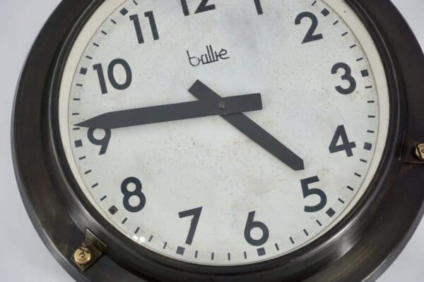 Old Brillié electric clock