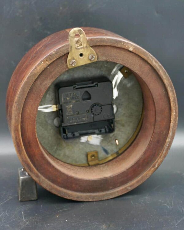 vINTAGE INDUSTRIAL ELECTRIC CLOCK