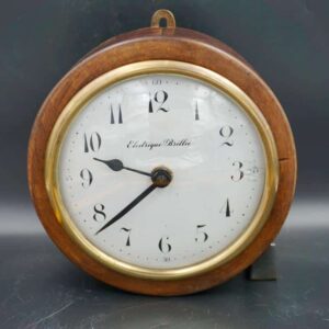 Petite Horloge électrique industrielle en bois et laiton