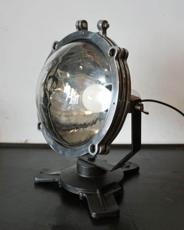 Small industrial projector brand BRANDT