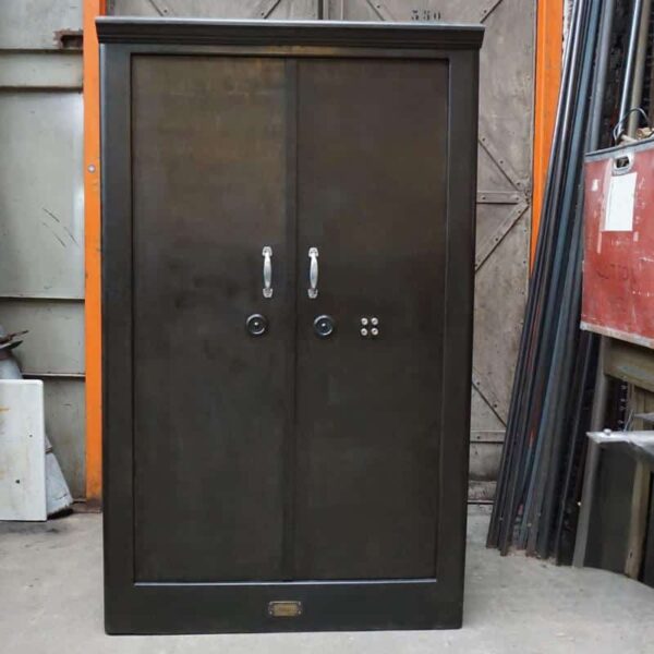 Vintage metal cabinet with 2 doors