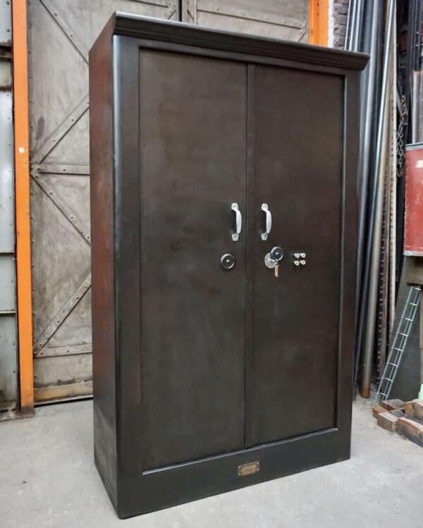 Industrial cabinet circa 1950 with height-adjustable shelves
