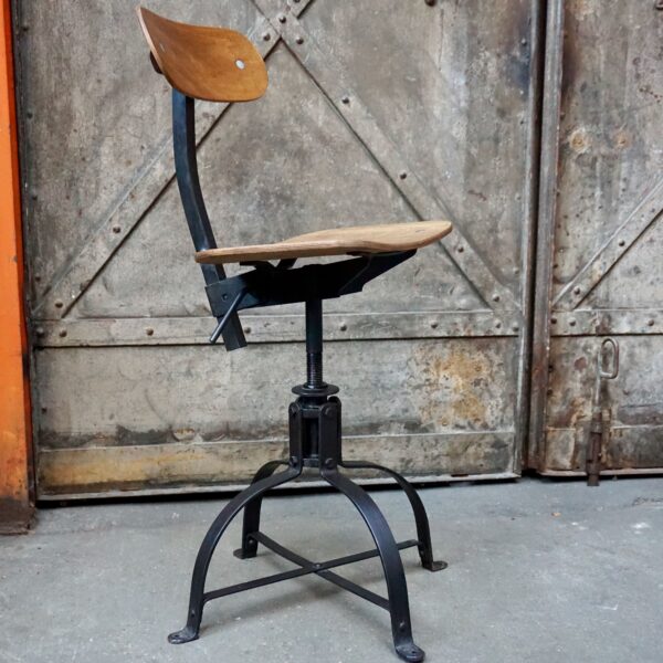 Vintage Bienaise chair