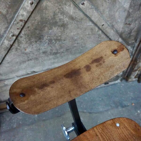 Dossier de chaise Bienaise en carton bouilli
