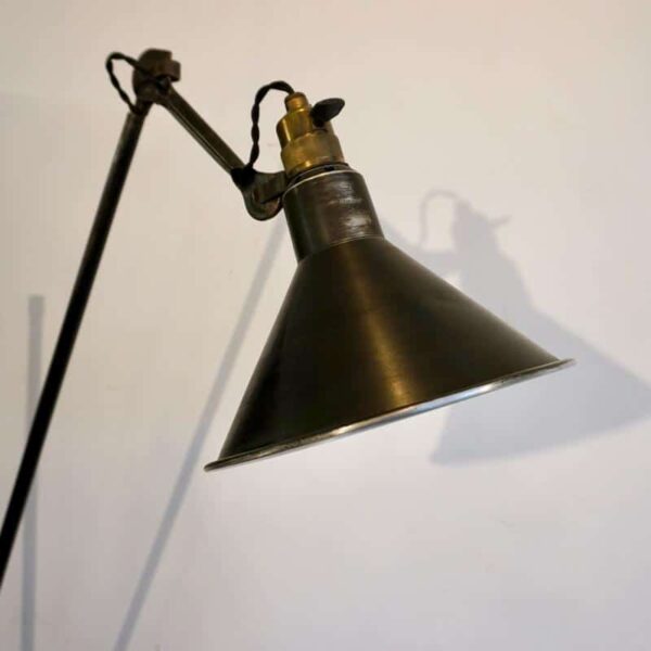 Rare lampadaire de Bernard ALBIN GRAS