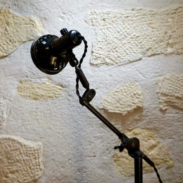 Lampe d'atelier de couture SINGER