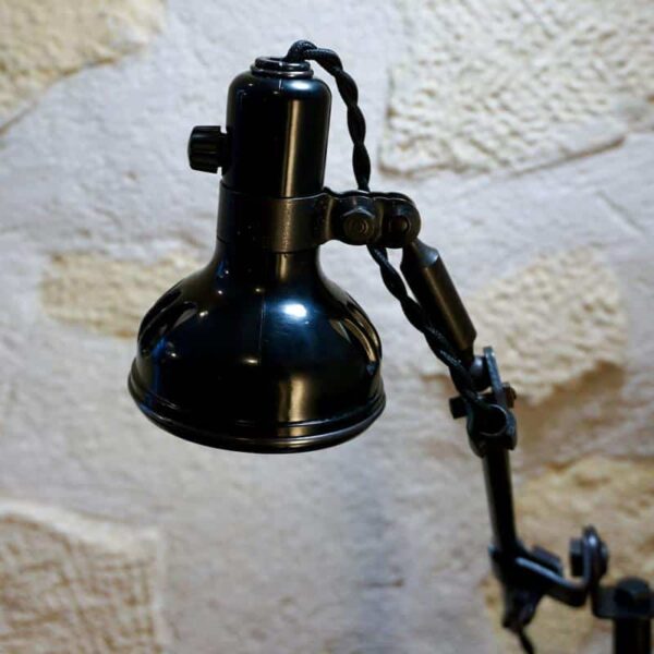 Lampe en bakelite ancienne