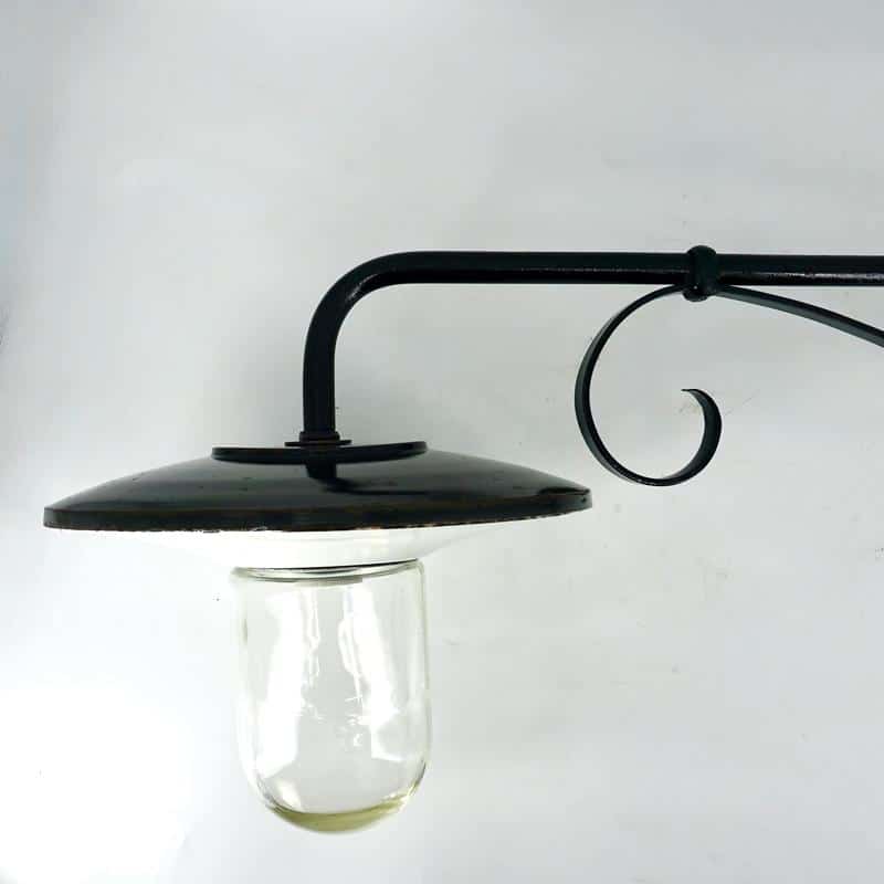 Lampe de Façade ancienne en tôle émaillée