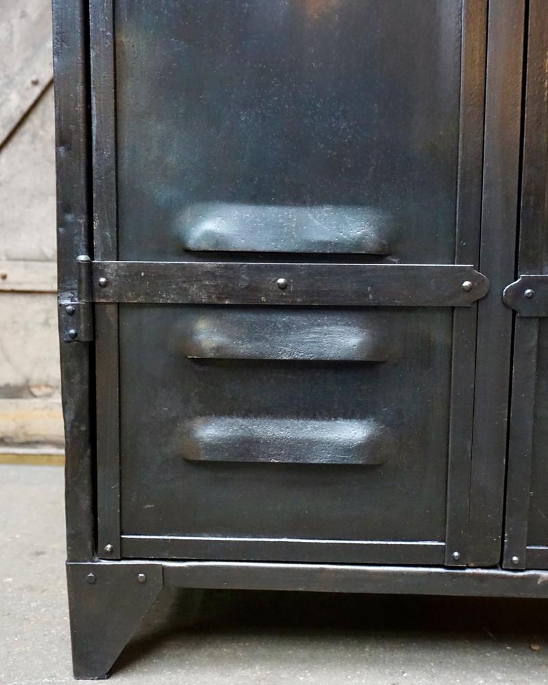 Industrial cabinet