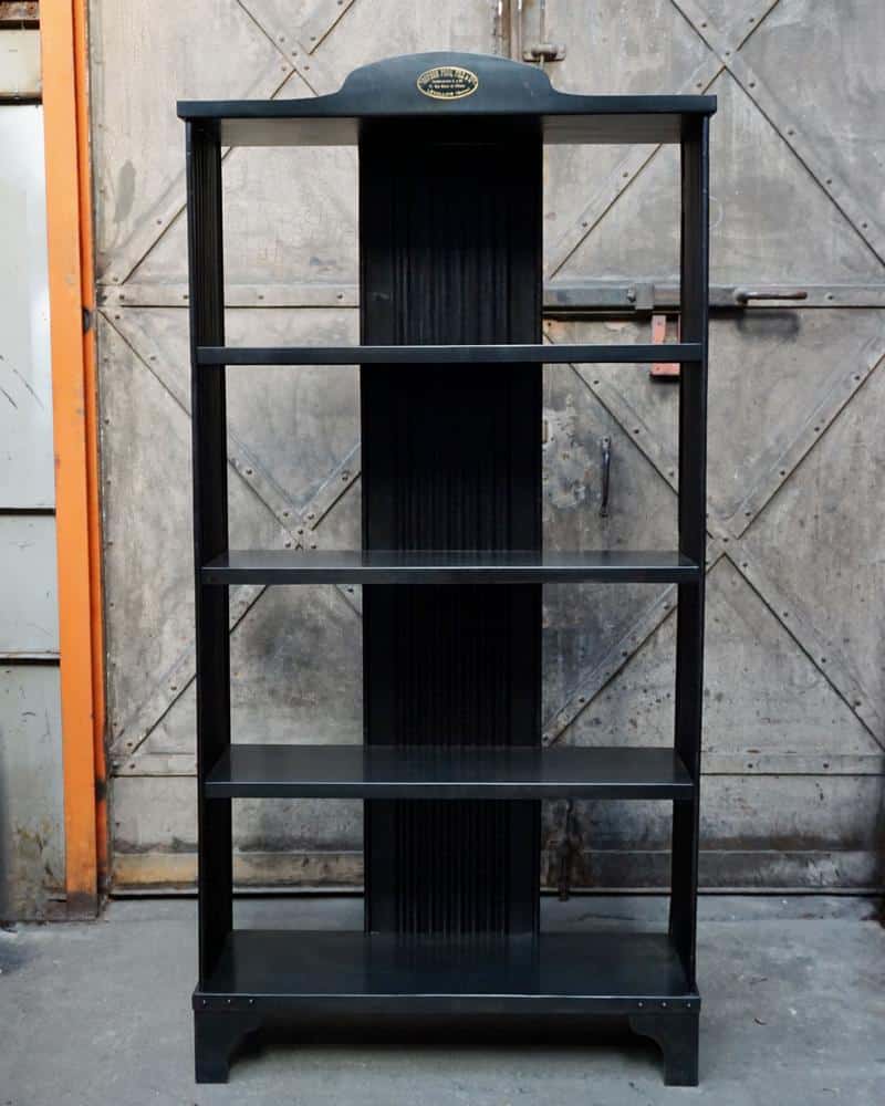 Bibliothèque vintage en métal