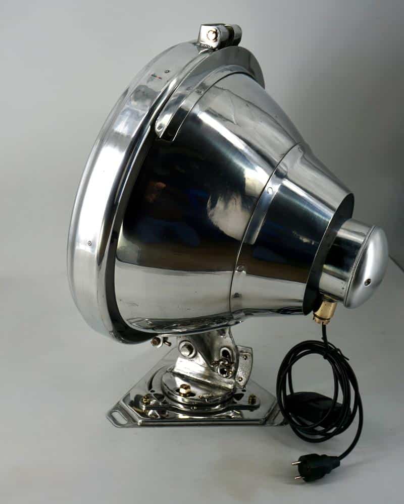Searchlight with Fresnel lens