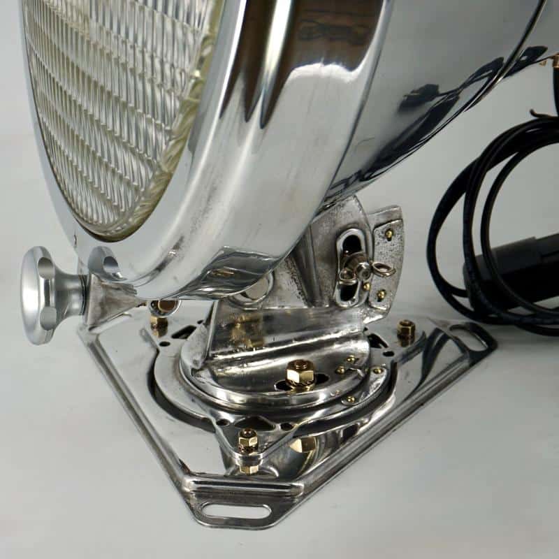 Projecteur de piste d'atterrissage militaire vers 1960