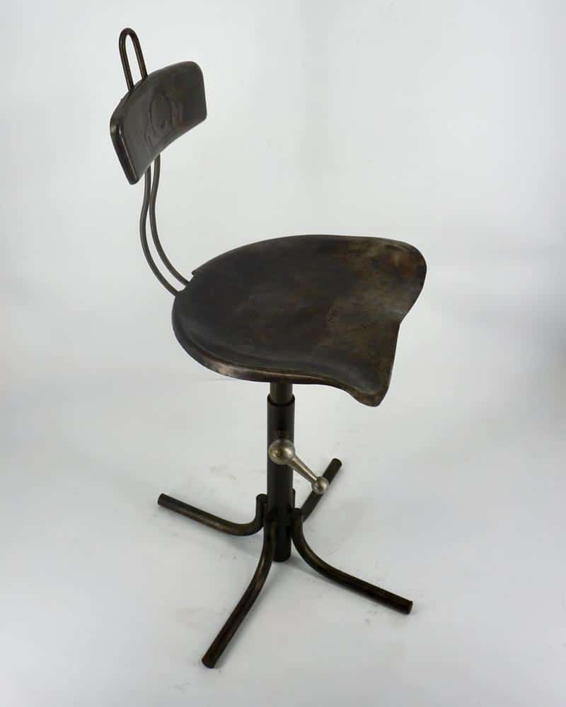 Chaise d'atelier TCM en métal
